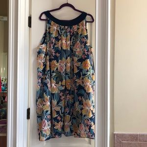 Signature by Robbie Bee brand woman’s dress